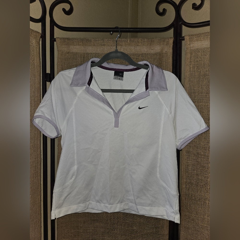 Nike Sphere Dry Women's White and Purple Short Sleeve Athletic Top Size M (8-10)